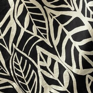 Vintage Talbots Women's Size 8 B&W‎ Floral Pure Silk Sleeveless Cowl Neck Blouse